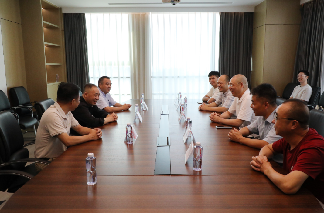 捐赠百万善款!又一企业家助力家乡 捐赠百万善款!又一企业家助力家乡