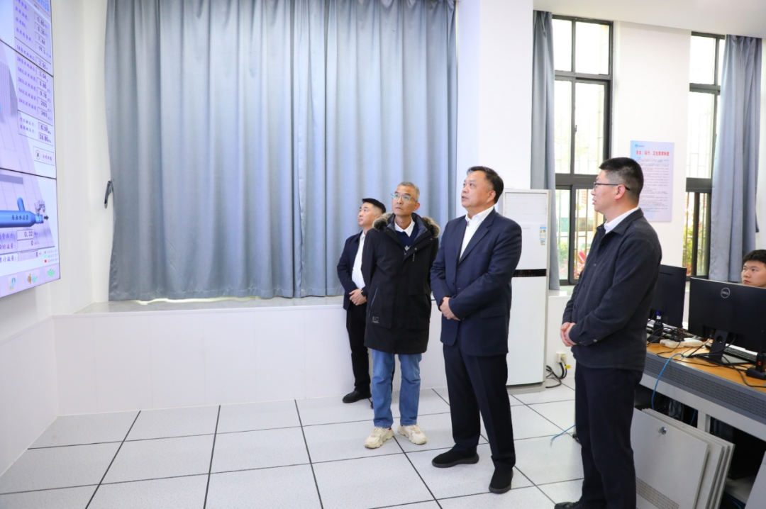 【网络中国节·春节】张帆带队走访慰问一线干部职工 【网络中国节·春节】张帆带队走访慰问一线干部职工