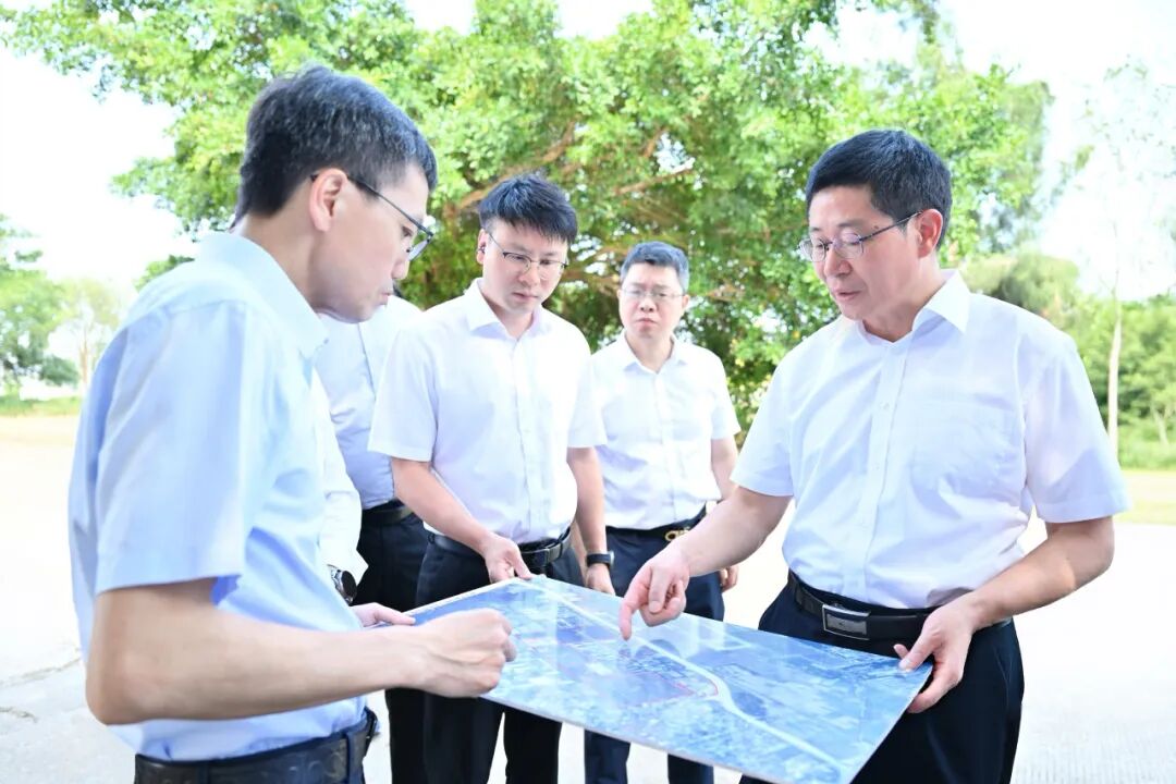 兰文赴航空城组团调研 兰文赴航空城组团调研