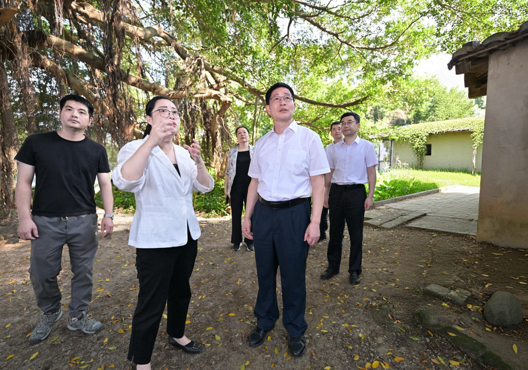兰文赴营前街道调研暨开展“护河爱水、清洁家园”活动 兰文赴营前街道调研暨开展“护河爱水、清洁家园”活动