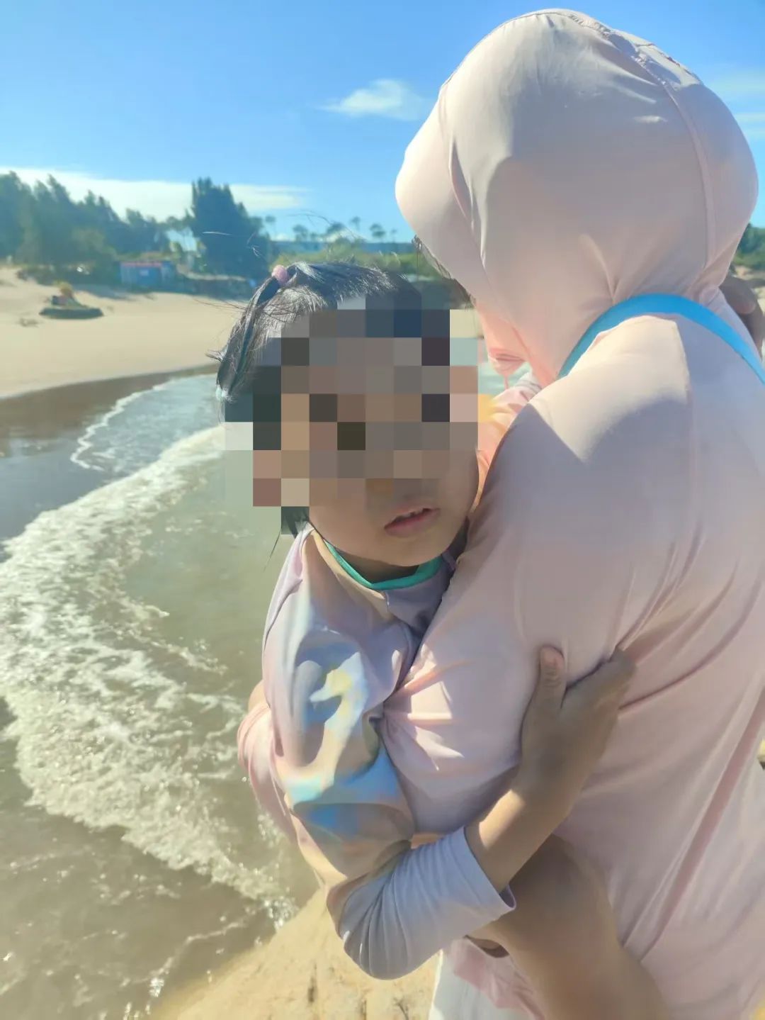 突发!5岁女孩落海!55岁的他跳了下去…… 突发!5岁女孩落海!55岁的他跳了下去……